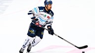 Eishockey-Profi Colin Ugbekile von den Iserlohn Roosters.