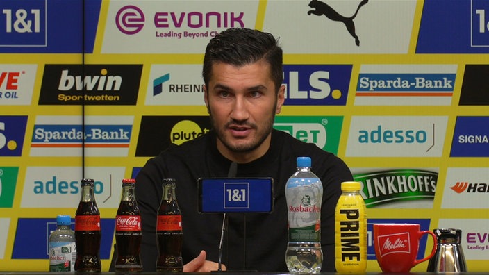 BVB-Trainer Nuri Sahin auf der Pressekonferenz nach dem Bochum-Spiel