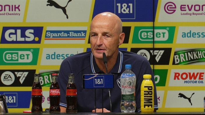 Peter Zeidler, Trainer des VfL Bochum, auf der Pressekonferenz nach dem Ausswärtsspiel bei Borussia Dortmund