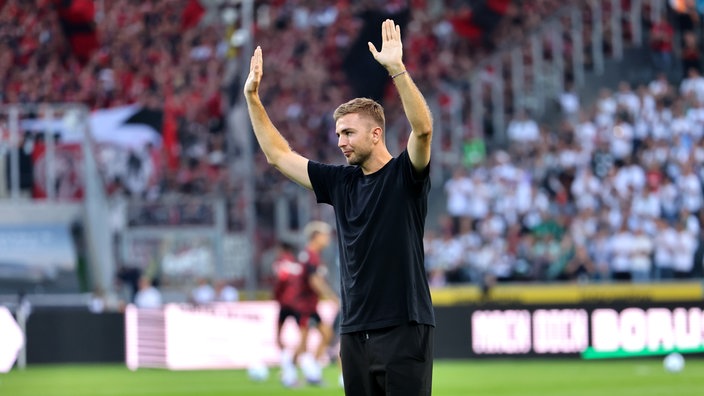 Christoph Kramer bedankt sich bei den Fans