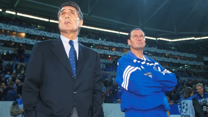 Rudi Assauer und Huub Stevens beim Champions-League-Spiel im September 2001