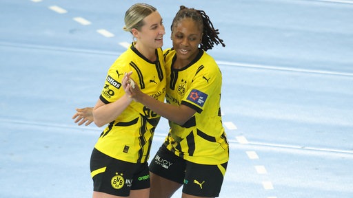 Dana Bleckmann (l.) und Deborah Lassource