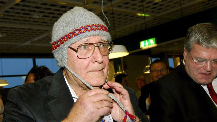 Ingvar Kamprad 2006 mit traditioneller Polarmütze