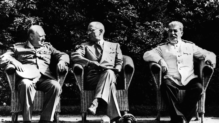 Potsdamer Konferenz (v.l.n.r.): Winston Churchill,  Harry S. Truman, Josef Stalin