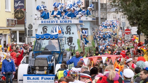  Die "Blauen Funken" sind wieder mit dabei. (Archivfoto, 2023)