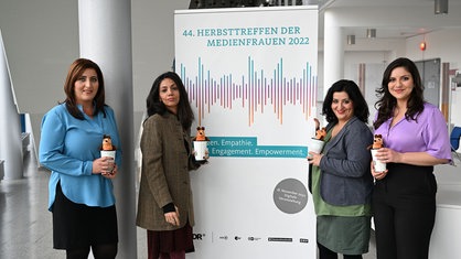 v.l. Shanli Anwar, Mina Khani, Yalda Zarbakhch, Marianna Deinyan