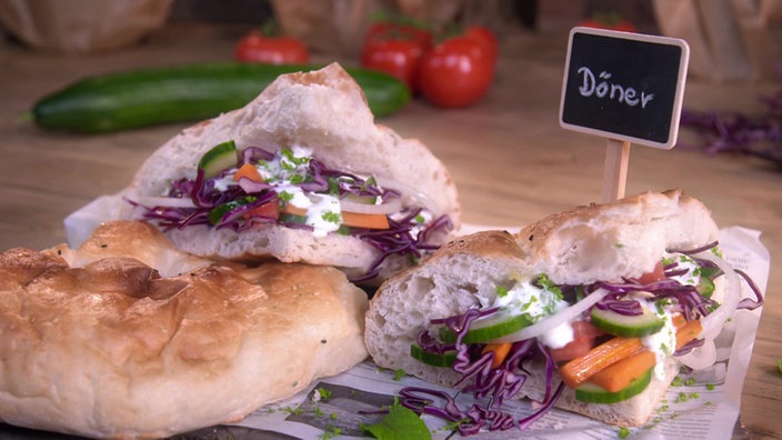 Das fertige Gericht Vegetarische Dönertasche.