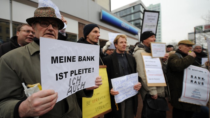 Anleger protestieren vor Citibank