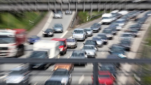 viel befahrene Autobahn